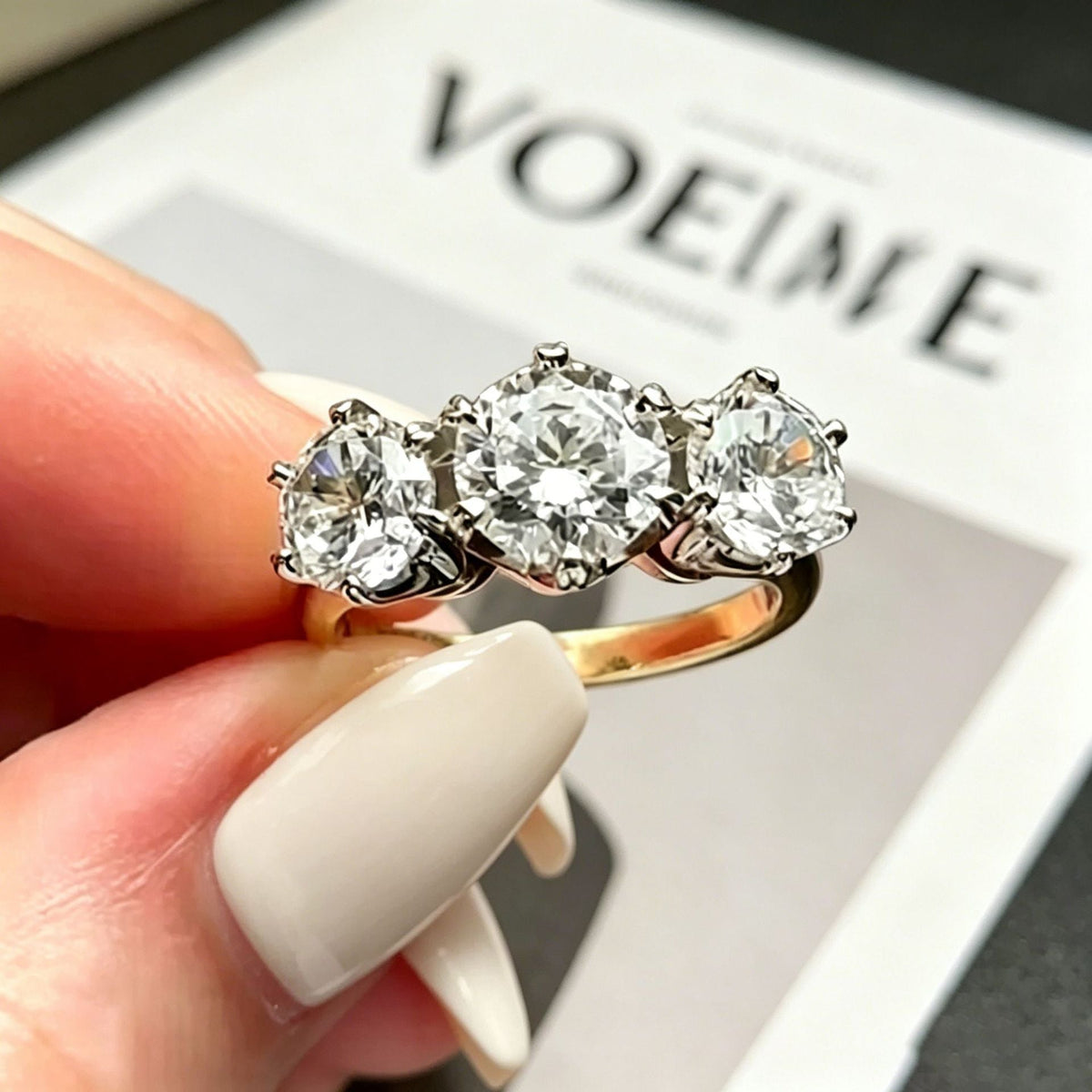 Yanbai Cross-Border Light Luxury Six-Prong Inlaid Jewelry For Women, Two-Tone Vintage Round Zirconia Diamond Ring, High-End Minimalist Design