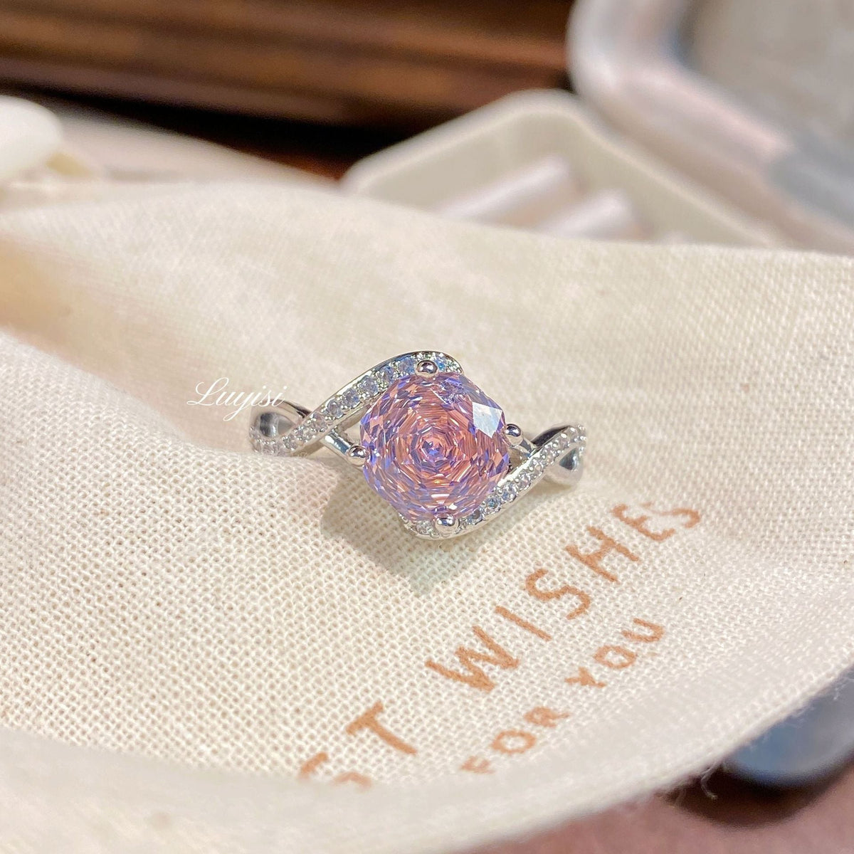 French Light Luxury Octagon Millennium Rose Cut Flower Ring For Women, High-End Inlaid High Carbon Diamond Full Paved Colored Gemstone Ring