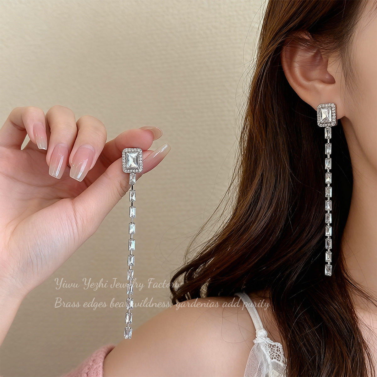 Let Me Shine  Xu Yan And Zhao Lusi's Same Style Earrings Collection, Simple, Light Luxury, Fashionable And Versatile Temperament Stud Earrings