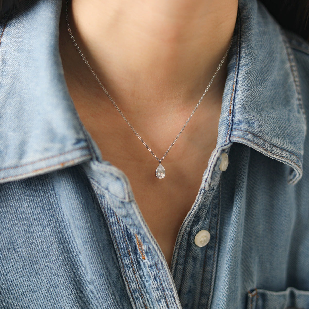 High-end Zircon Water-drop Pendant Titanium Steel Necklace