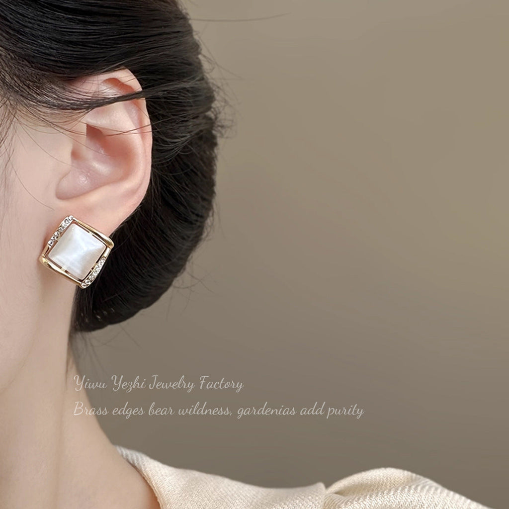 High-End Square Cat's Eye Stone Geometric Rhombus Earrings Korean Simple Micro-Embedded Earrings Internet Celebrity Hot Style Earrings