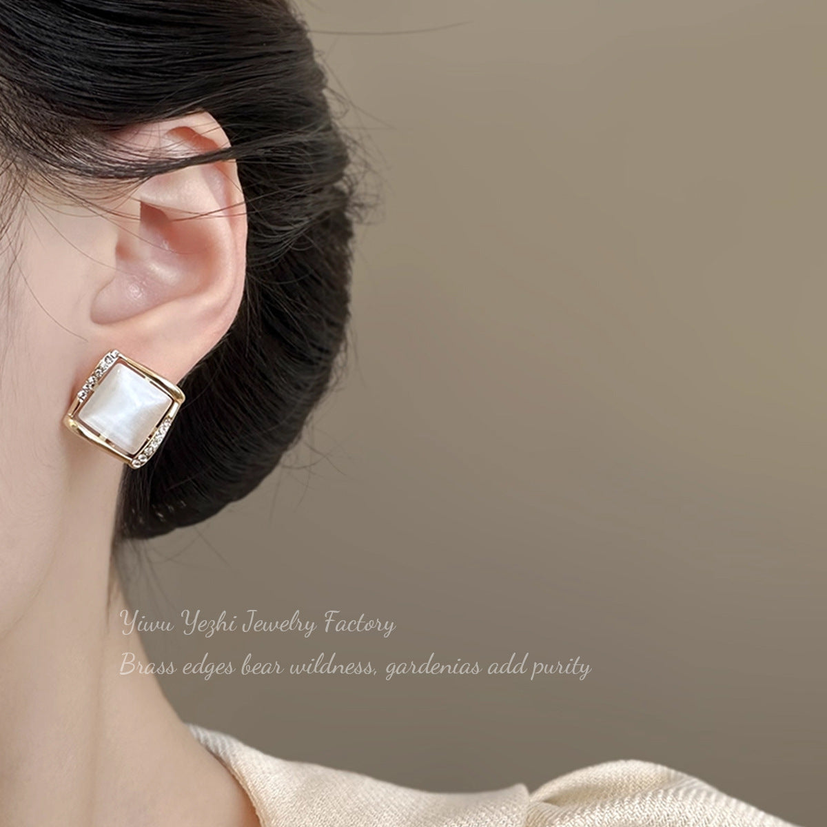 High-End Square Cat's Eye Stone Geometric Rhombus Earrings Korean Simple Micro-Embedded Earrings Internet Celebrity Hot Style Earrings