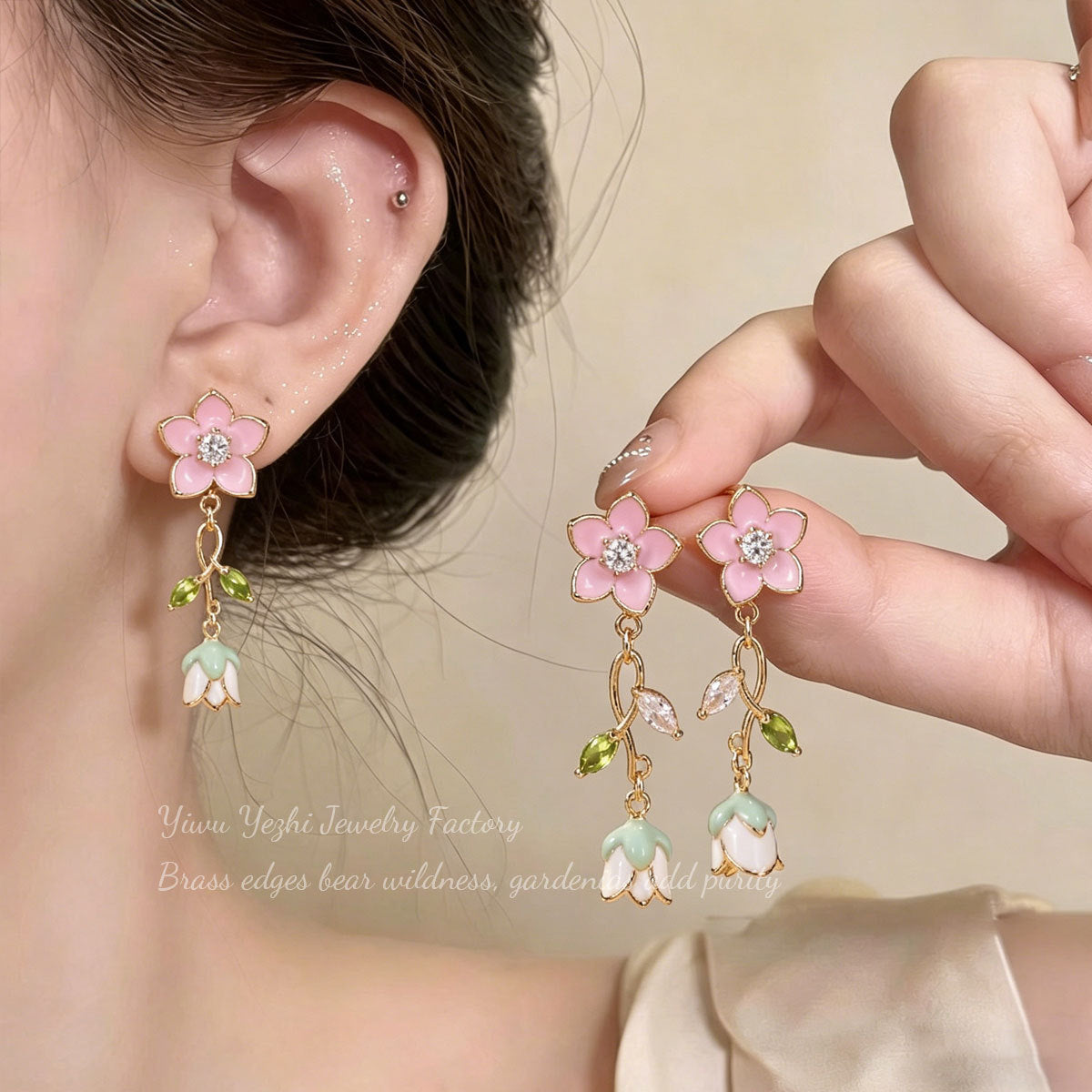 Korean-style Long Floral Earrings For Women, Sweet And Elegant, Niche Design, Small Fresh Diamond-studded Floral Earrings Wholesale