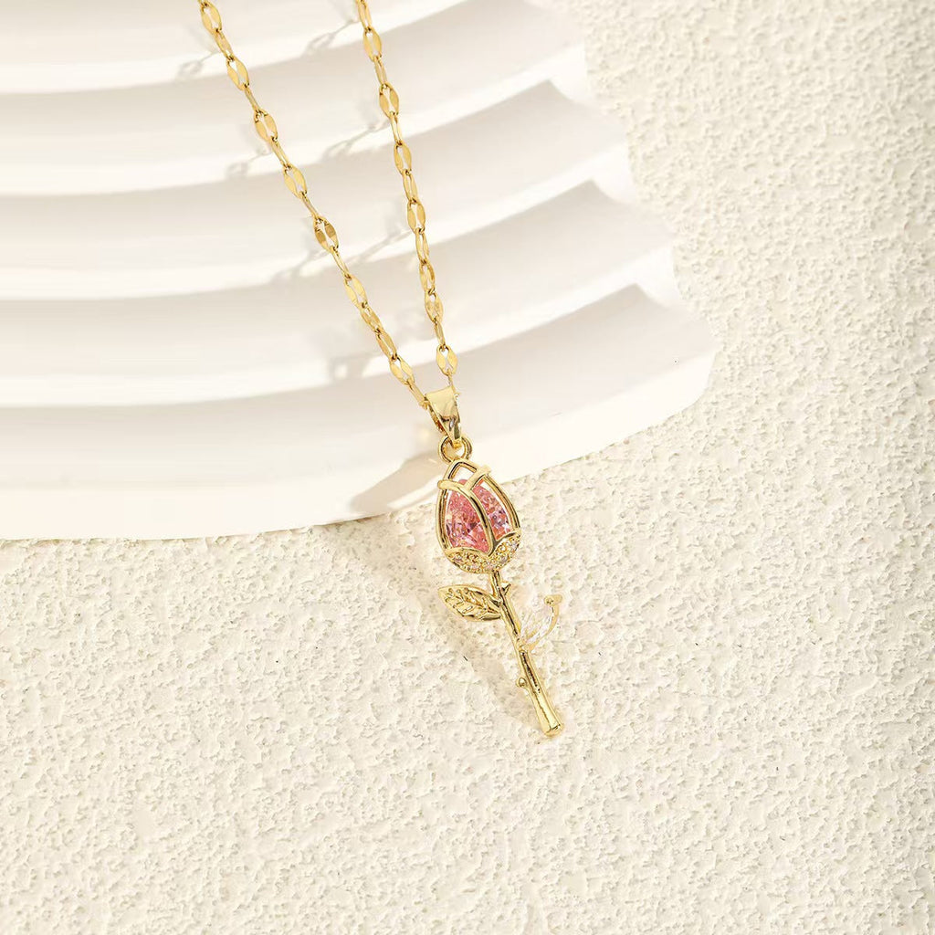 High-end Romantic Crystal Rose Pendant Necklace