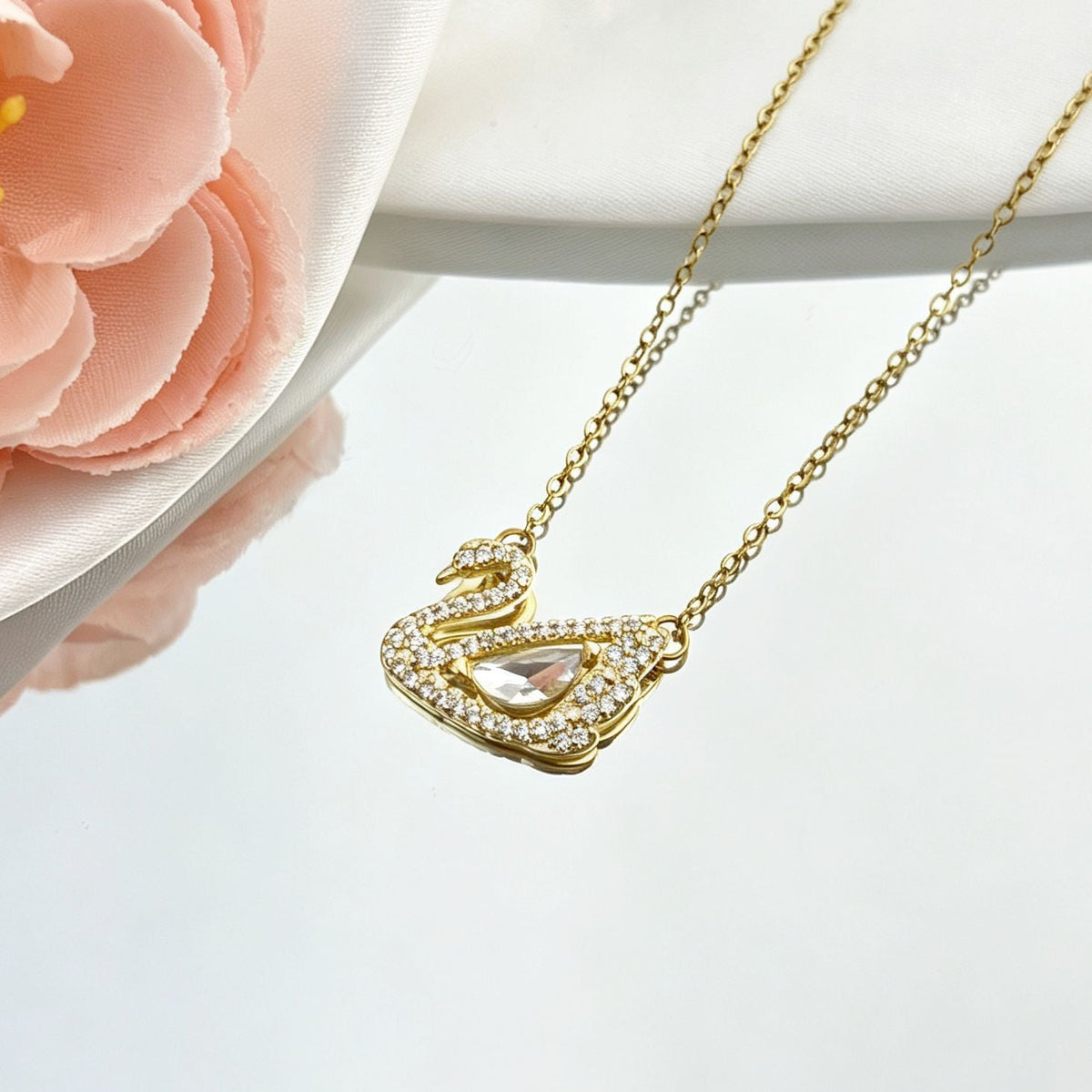 Light-luxury High-end Clavicle Chainelegant And Minimalist Necklace Accessory