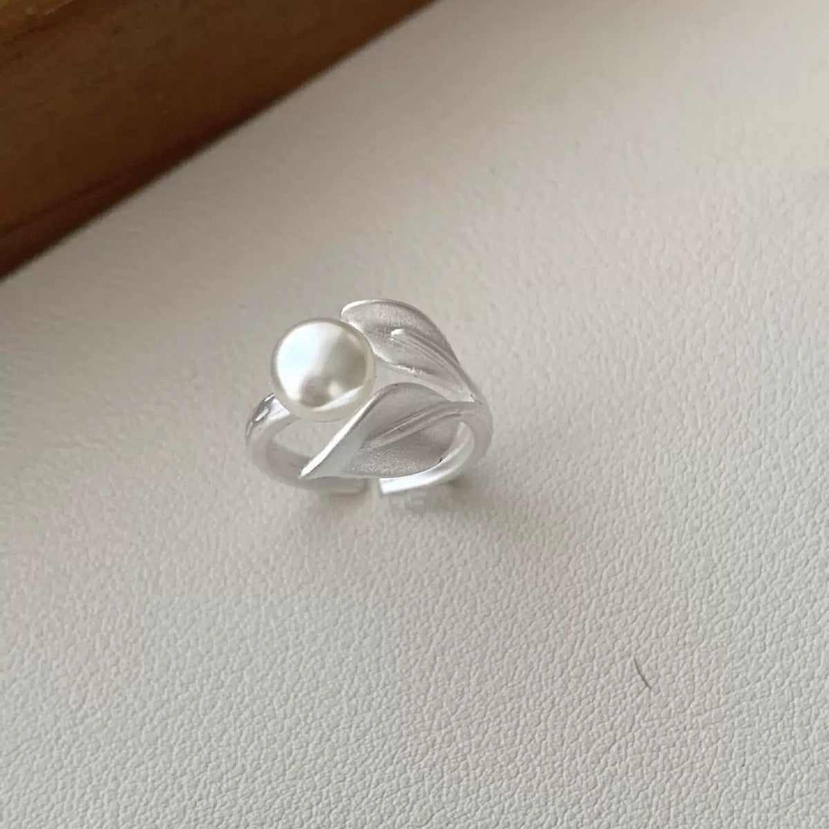 Sweet Leaf Women Ring, High-End Fashion Elegant Versatile Stackable Delicate Open Band, Ins Style Index Finger Ring