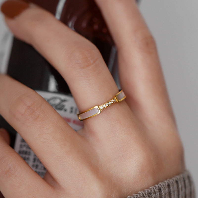 High-End Luxury Diamond-Encrusted White Mother-Of-Pearl Titanium Steel Ring For Women, Fashionable And Versatile, With Six Diamonds, White Mother-Of-Pearl, Non-Fading Ring