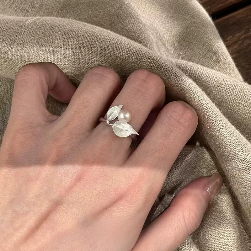 Sweet Leaf Women Ring, High-End Fashion Elegant Versatile Stackable Delicate Open Band, Ins Style Index Finger Ring