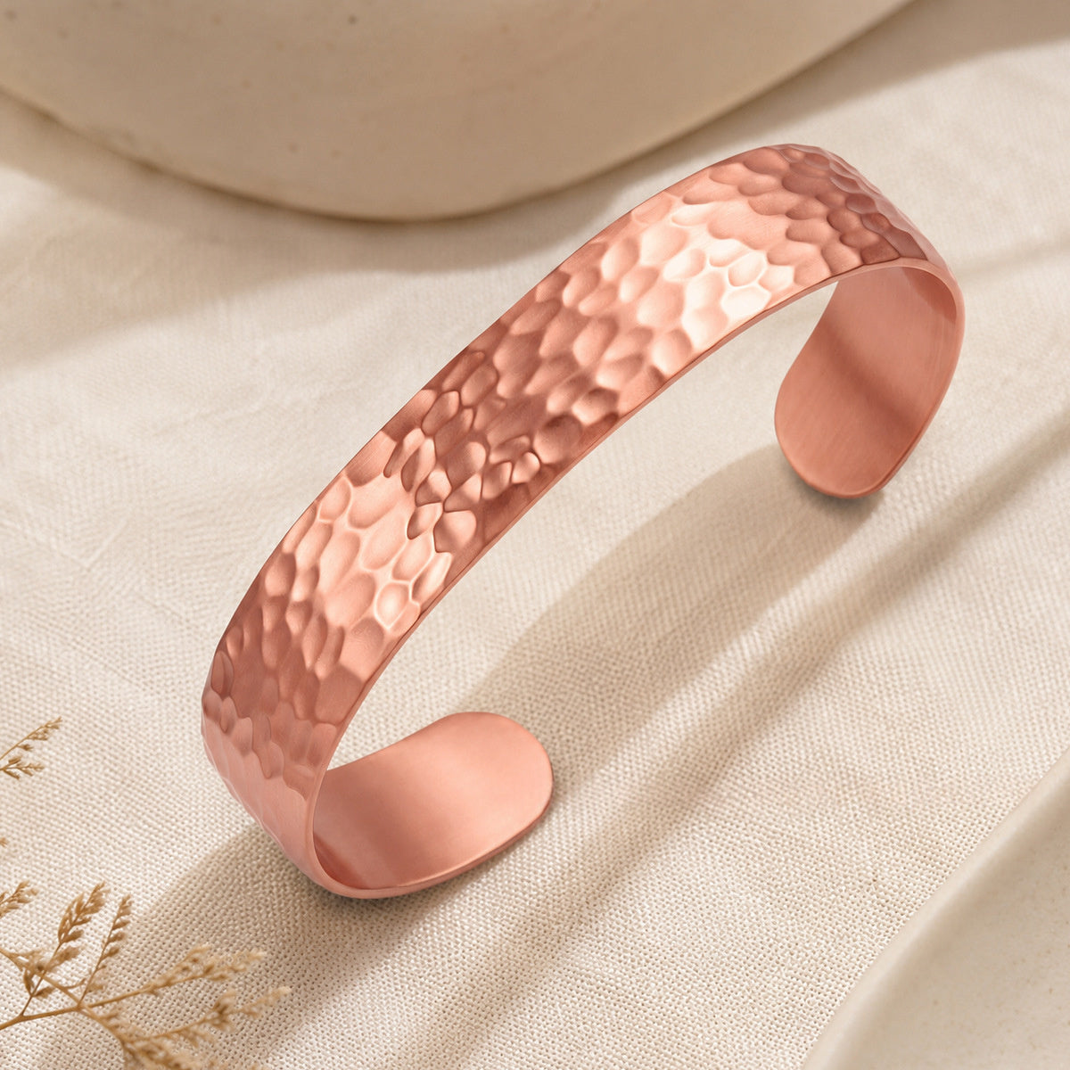 Classic Hammered-texture Open Bangle