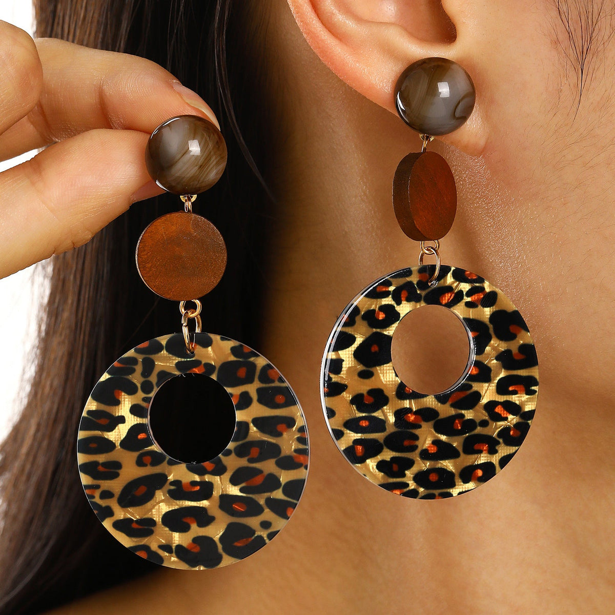 European And American Retro Leopard-print Acrylic Earrings