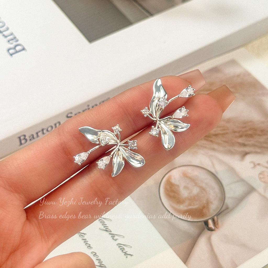 2026 New French-Style Gentle And Cool Exquisite Flower Zircon Earrings With Unique Design And Minimalist Style