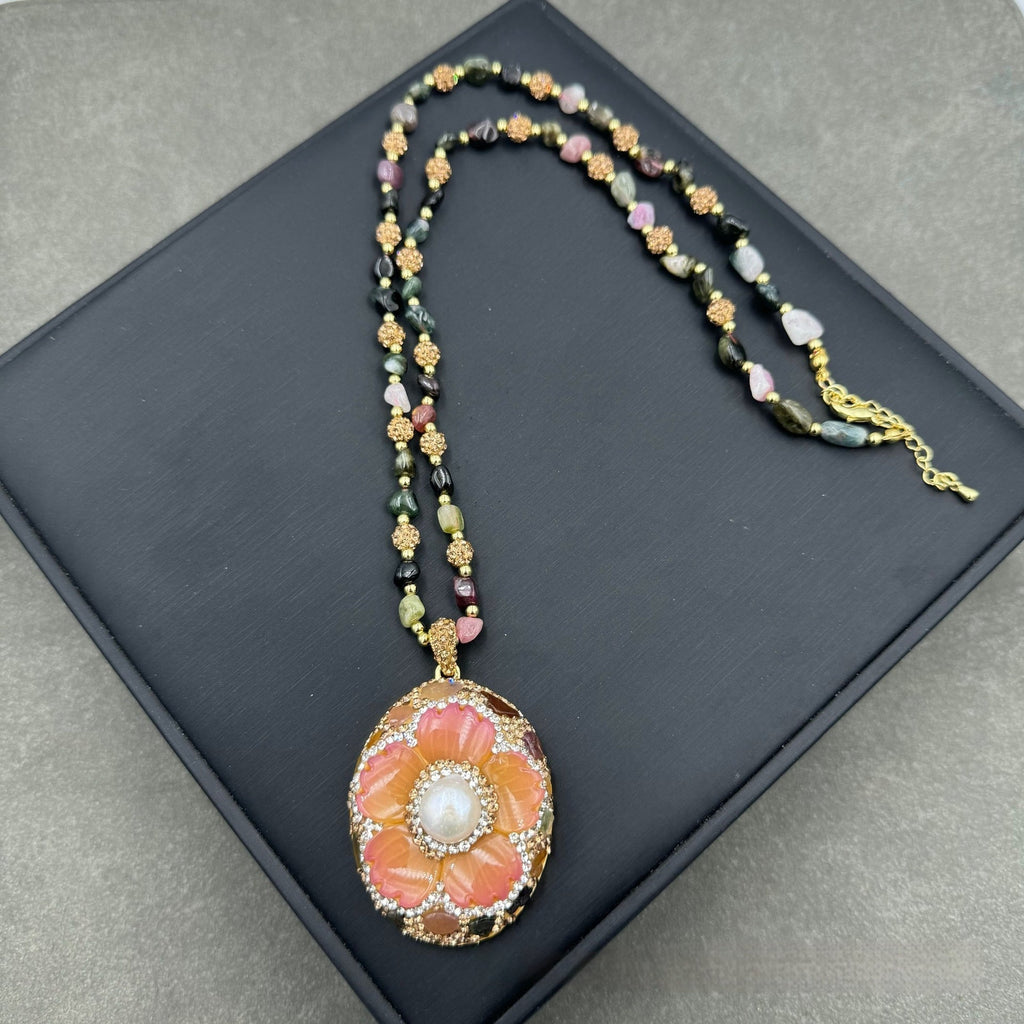 New Natural Tourmaline Inlaid Pearl Flower-shaped Suit