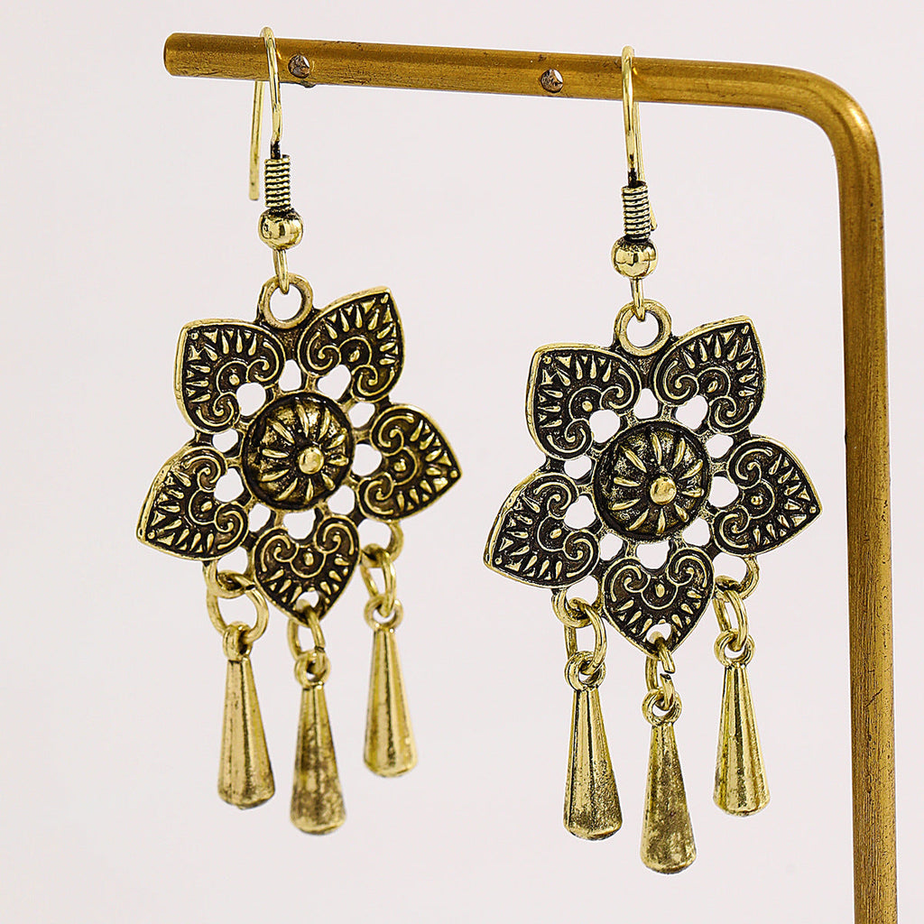 Retro Distressed Flower Drop Tassel Hollow-out Earrings