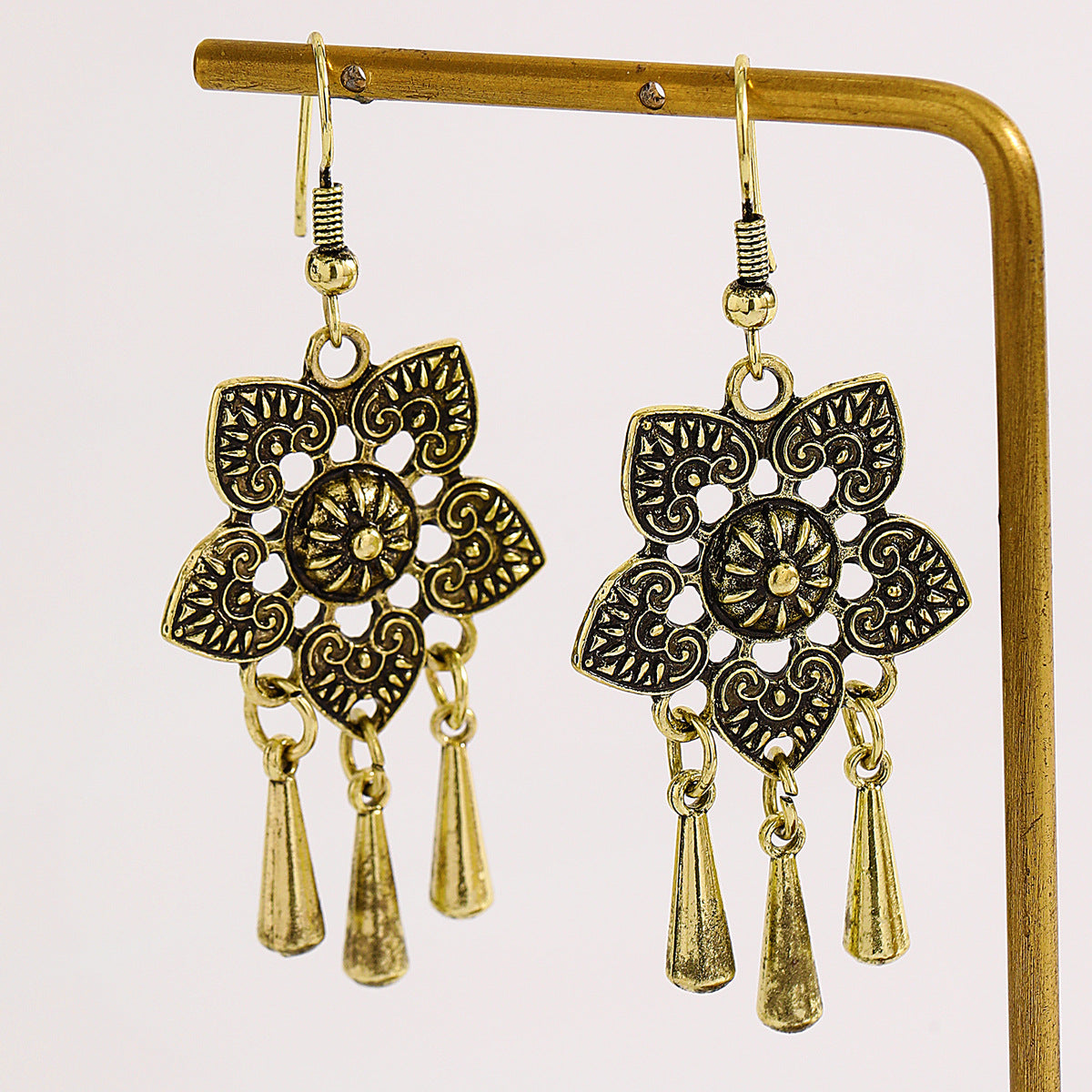Retro Distressed Flower Drop Tassel Hollow-out Earrings