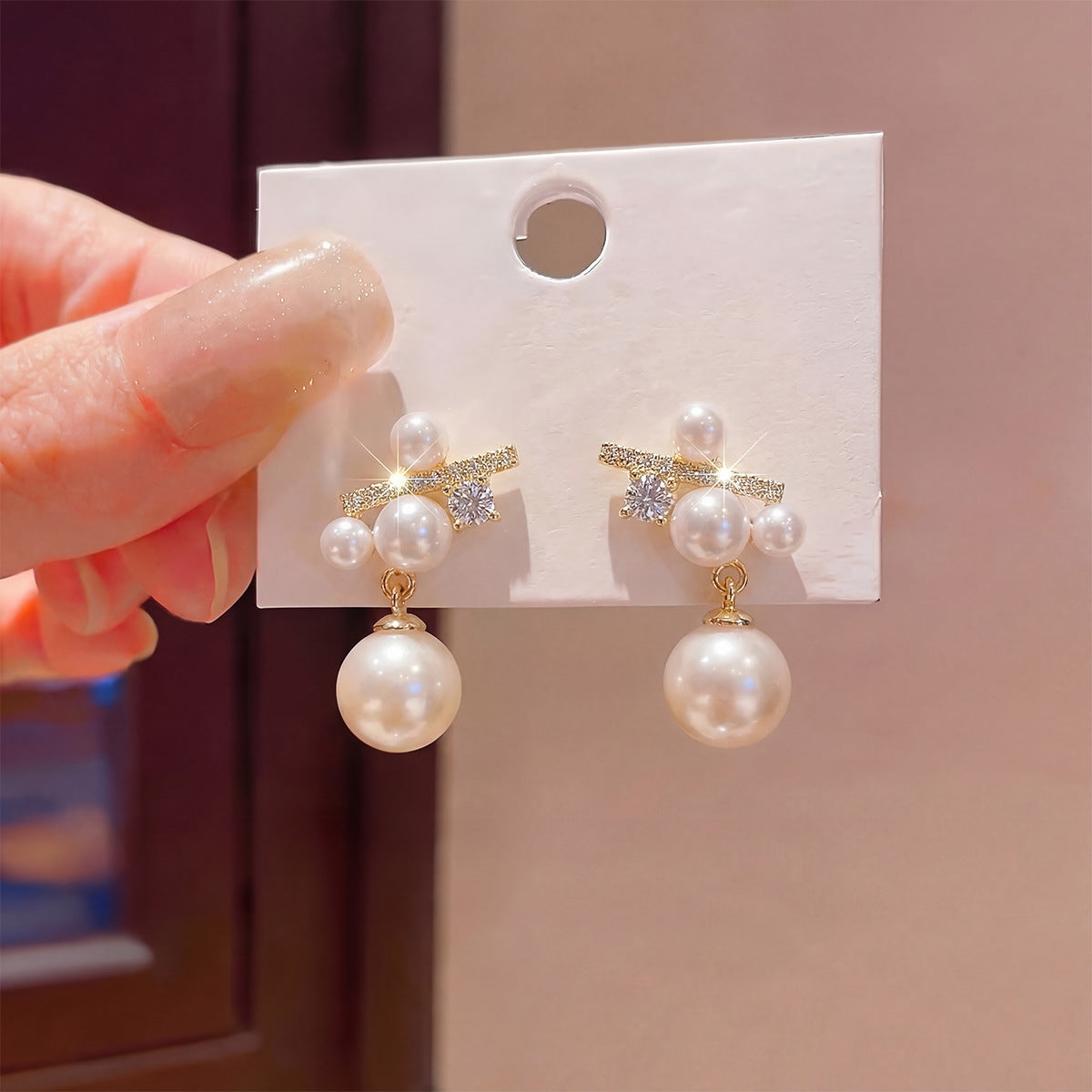 French Pearl Earrings Niche 2025 New Hot Style Design Accessible Luxury High-End Elegant Zircon Earrings For Women