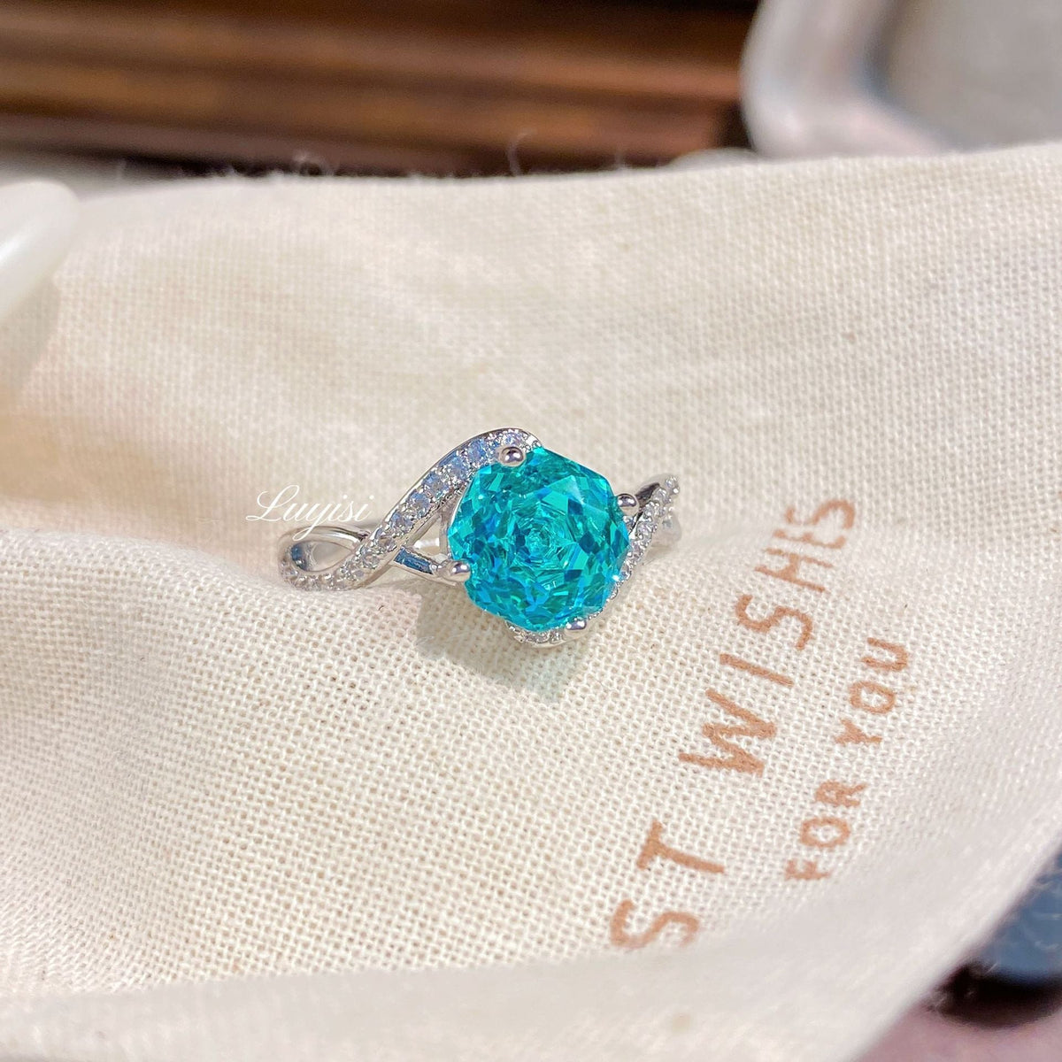 French Light Luxury Octagon Millennium Rose Cut Flower Ring For Women, High-End Inlaid High Carbon Diamond Full Paved Colored Gemstone Ring