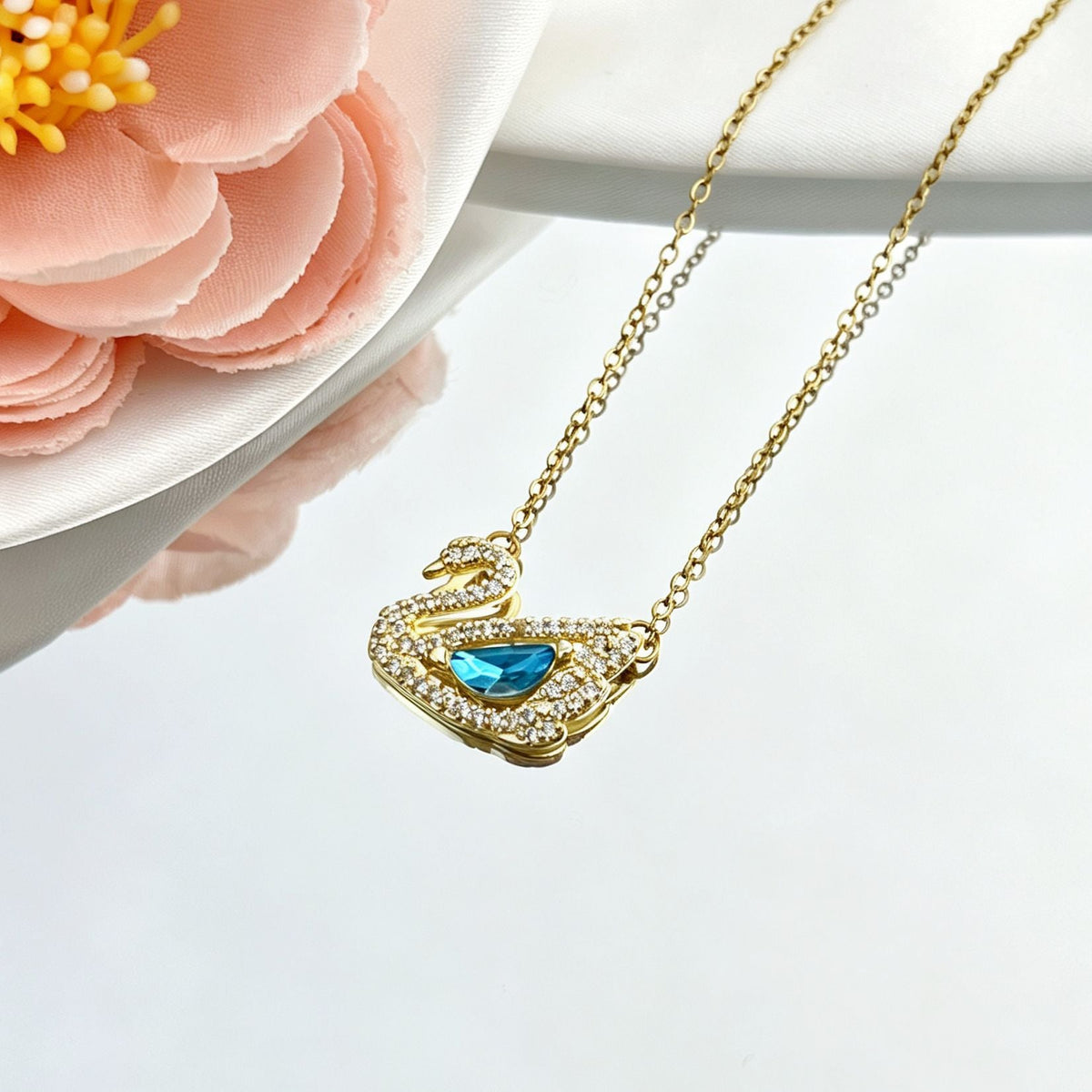 Light-luxury High-end Clavicle Chainelegant And Minimalist Necklace Accessory