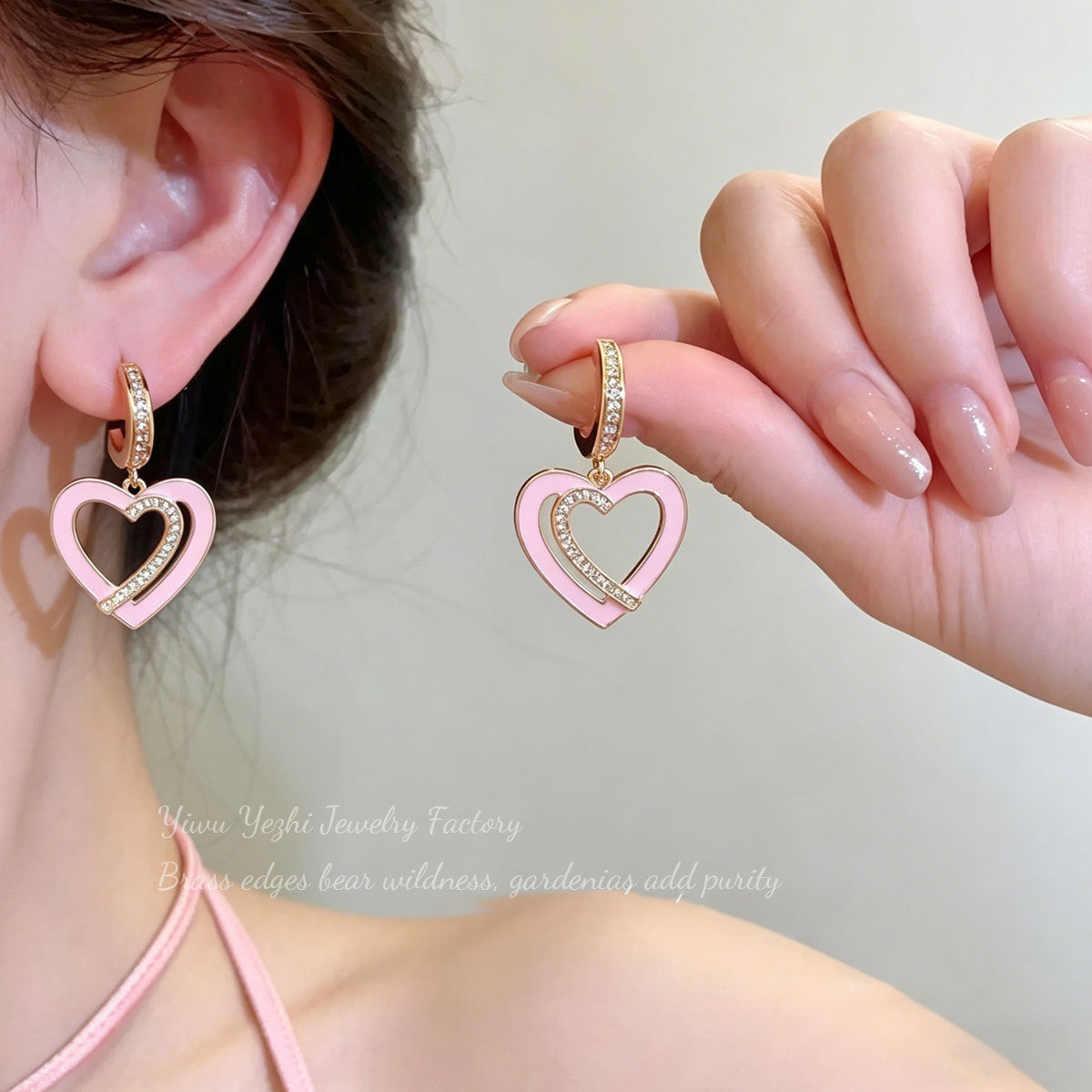 Korean-style Retro Fashion Oil-drip Heart Earrings For Women, New Unique Niche Zircon Heart-shaped Earrings