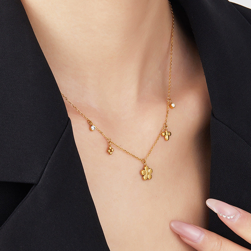 Fresh And Sweet Daisy Rhinestone Necklace Delicate Clavicle Chain