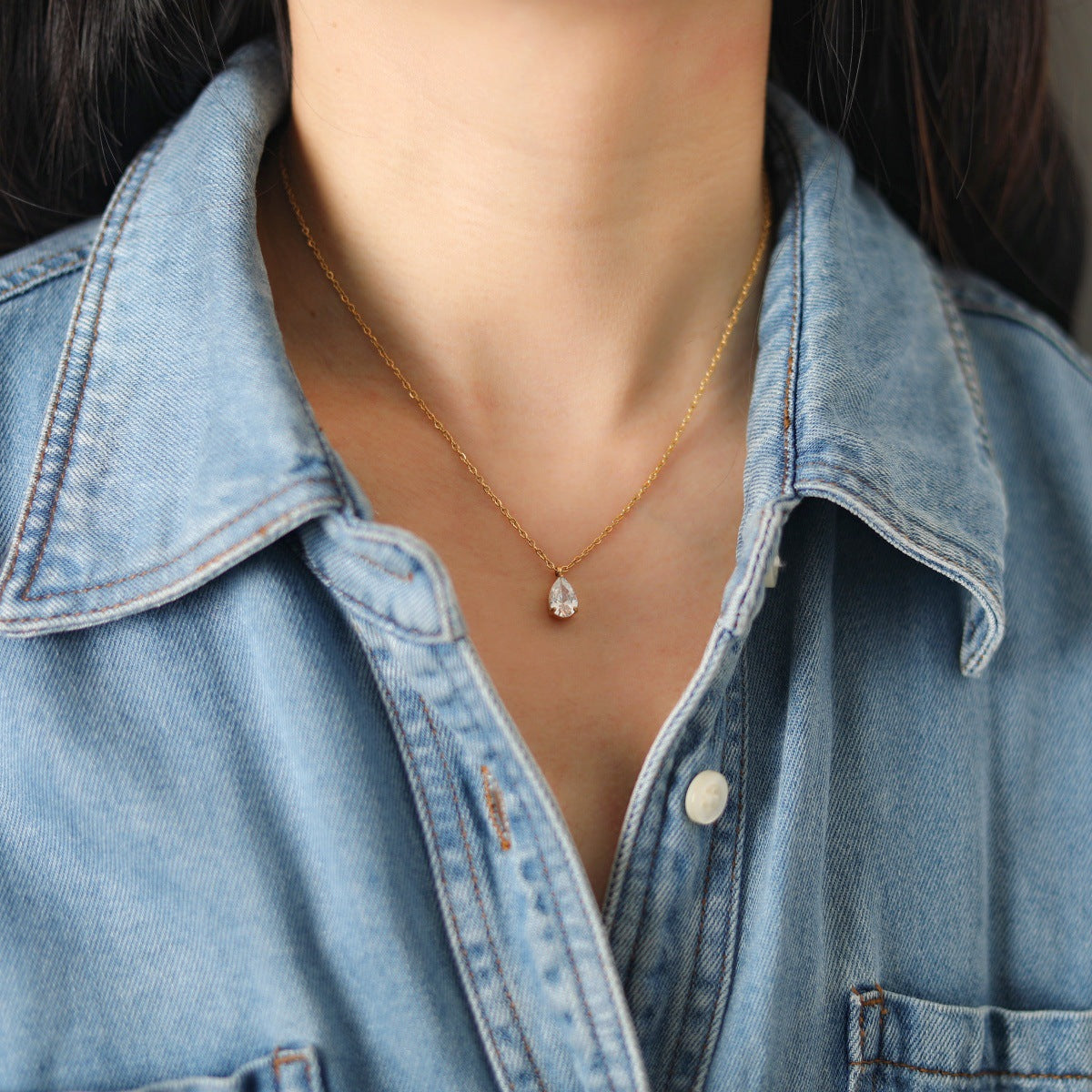 High-end Zircon Water-drop Pendant Titanium Steel Necklace