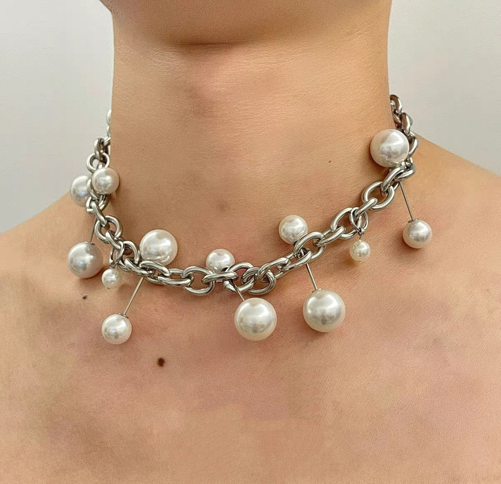 R Pearl Exaggerated Yabi Punk Steel Titanium Clavicle Chain
