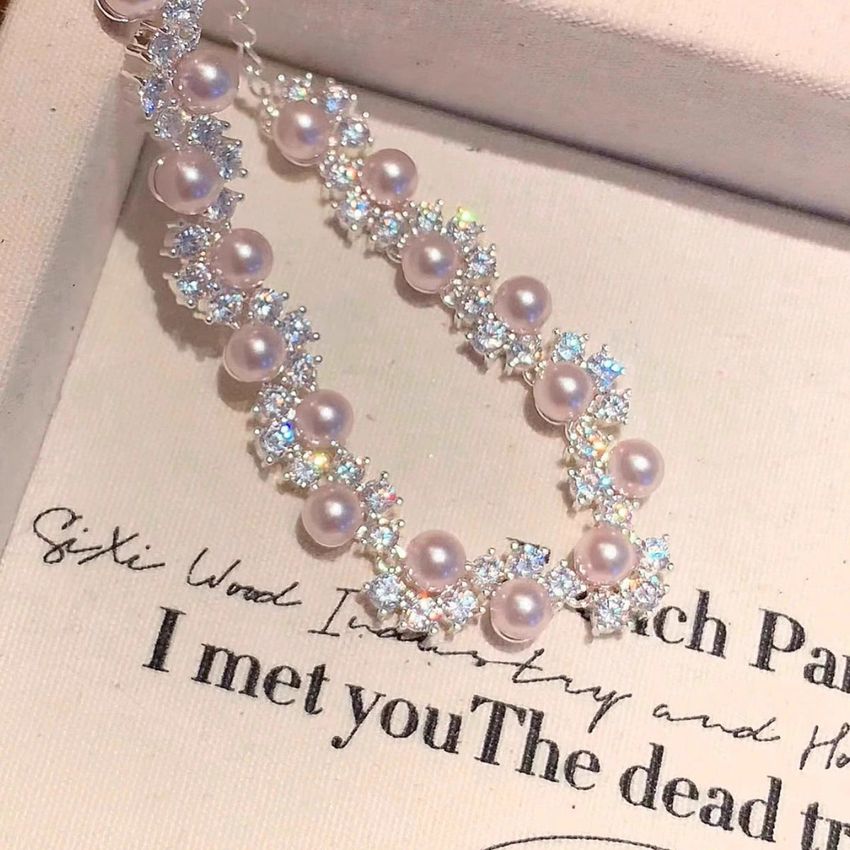 Women's French-Inspired Sparkling Rhinestone Pearl Bracelet Affordable Luxury Cubic Zirconia Beaded Bracelet, Exquisite Jewelry