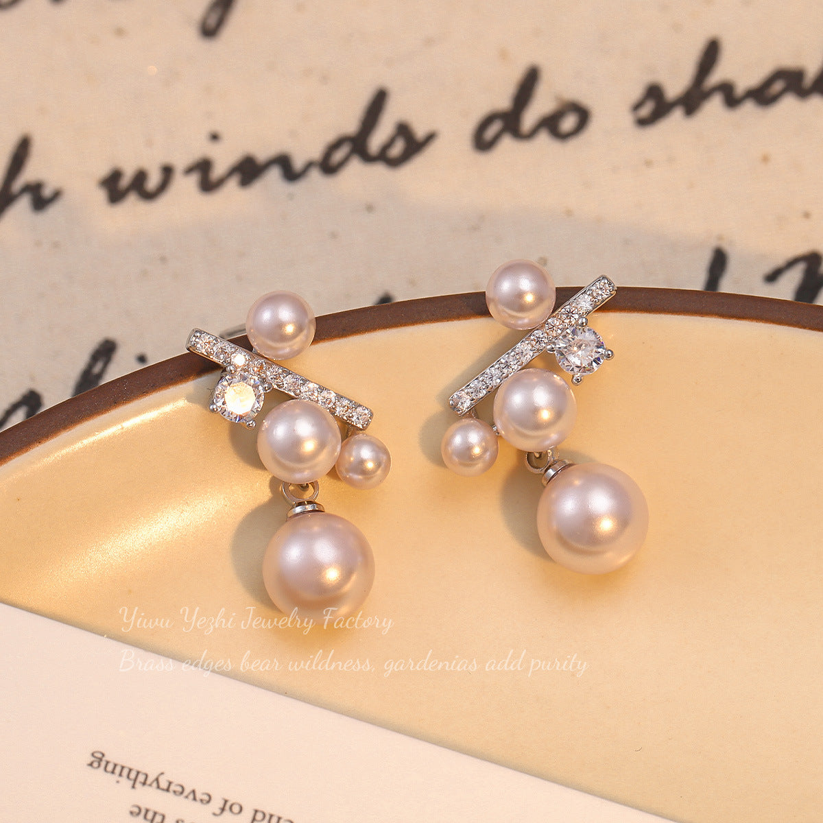 French Pearl Earrings Niche 2025 New Hot Style Design Accessible Luxury High-End Elegant Zircon Earrings For Women