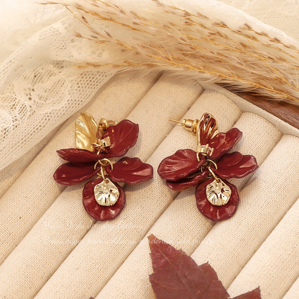 High-End Red Drip Glaze Petal Pendant Tassel Earrings, French Retro New Year Ear Clips, Versatile Personalized Accessories