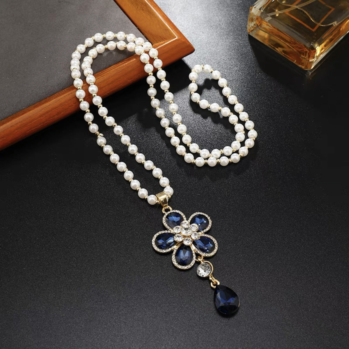 Korean Style Versatile Fashion Flower Sweater Chain Autumn And Winter Accessories Long Necklace Women's High-End Cat's Eye Pendant Camellia